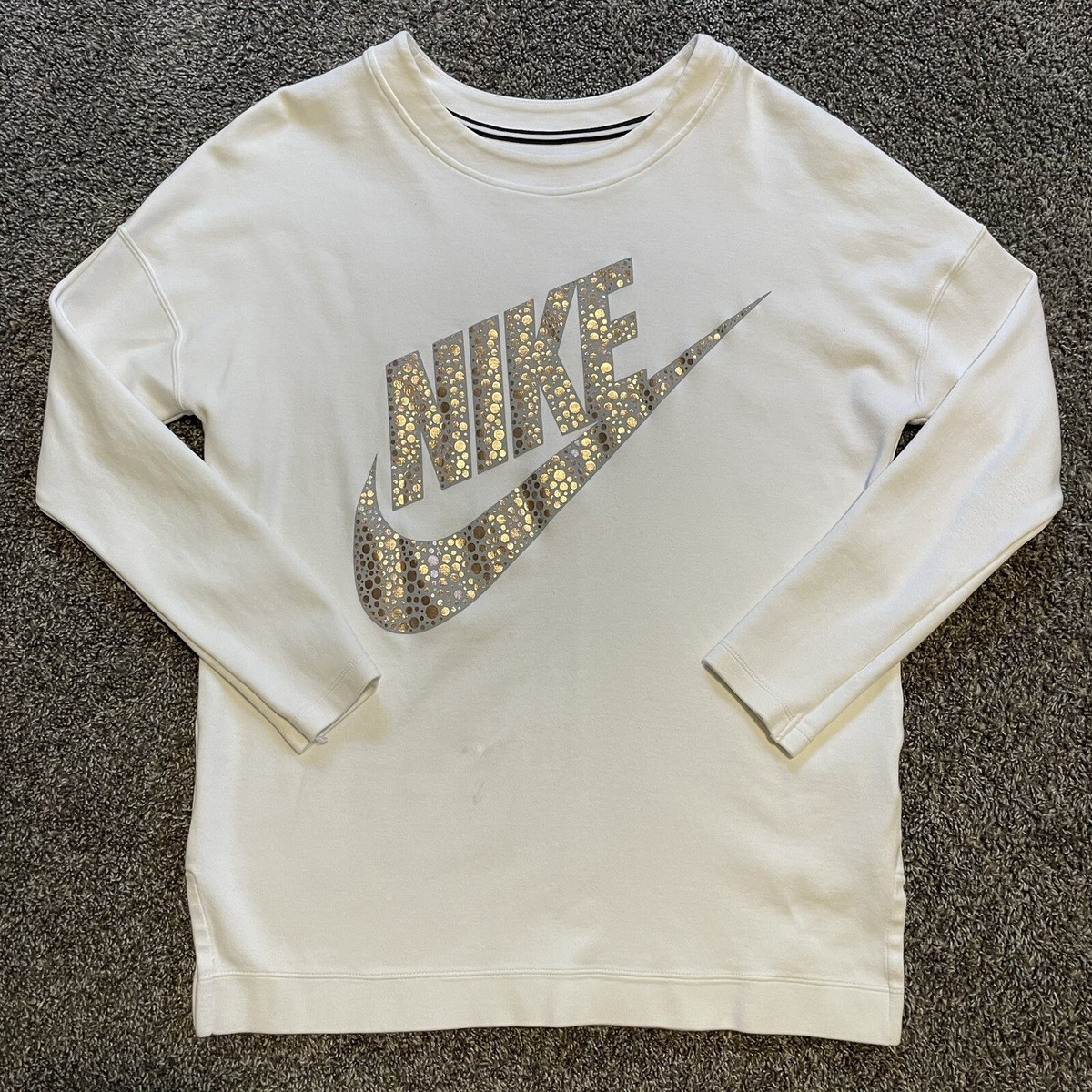 nike white and gold sweatshirt