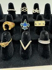 Vintage Estate Find Costume Jewelry Ring Lot Of 9