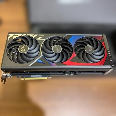 ASUS ROG STRIX GeForce RTX 4070 Ti SUPER 16GB GDDR6X Gaming GPU