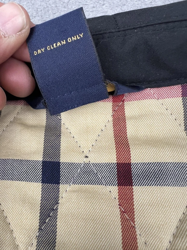 Brooks Brothers 346 Jacket Womens 2 Black Quilted Barn Snap Front Plaid Lining - Image 4 of 4