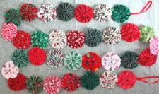 Yo Yo Christmas Tree Holiday Colored Fabric Garland Swag handsewn 6.5 ' ft 83"
