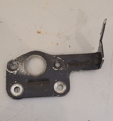 #ad Briggs And Stratton 190CC 7.25 HP Model 128N02 0017 F1 Part 593582 Bracket $5.00