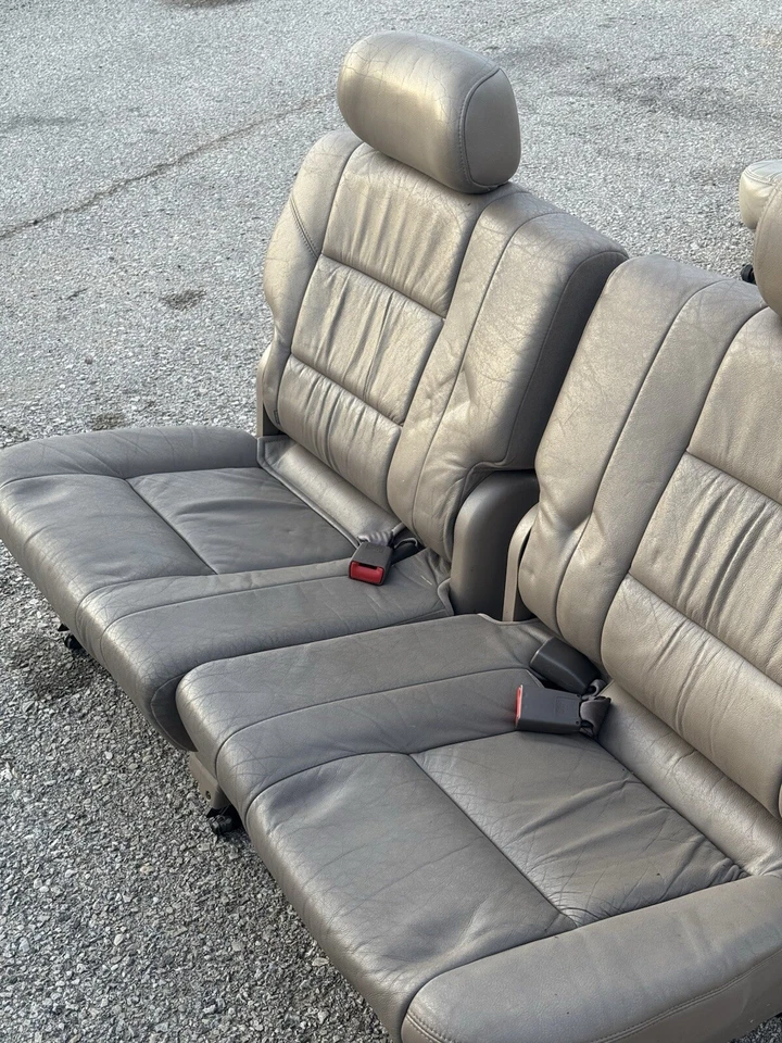 2001-2007 TOYOTA SEQUOIA ЗАДНИЙ 3-Й РЯД ЛЕВЫЕ И ПРАВЫЕ СИДЕНЬЯ СЕРЫЙ - Изображение 4 из 4