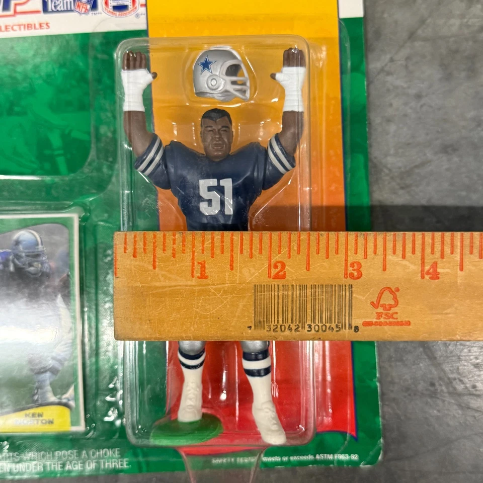 1994 Edition Starting Lineup Ken Norton Chicago Bears NFL Action Figure & Card - Image 4 of 4