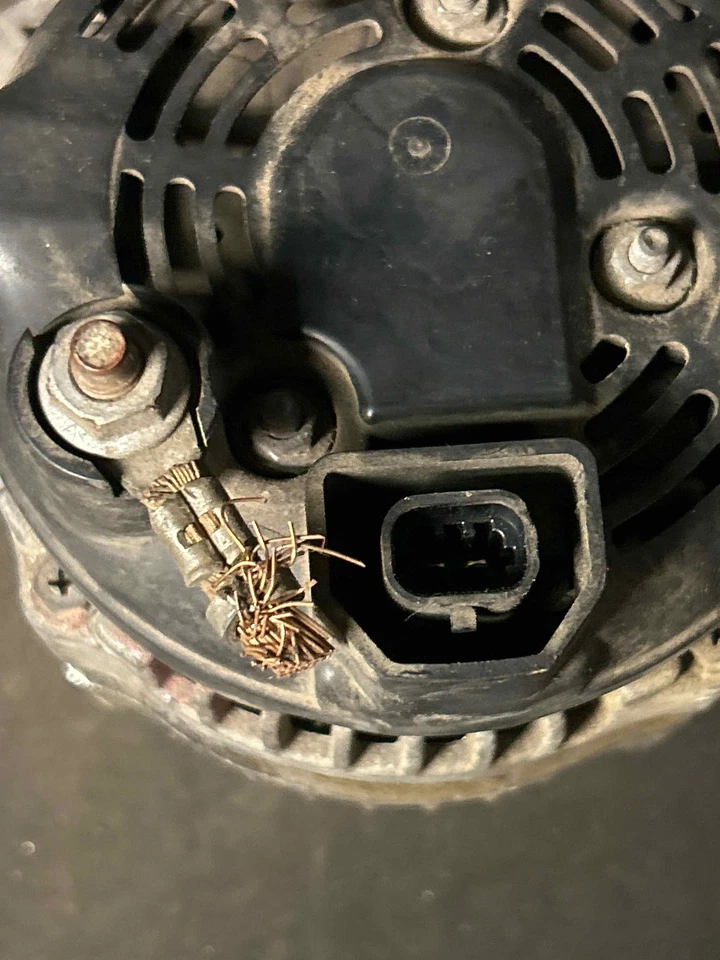 Fits 2006 Chevy Trailblazer Alternator OEM:19118694 Foto 3 de 4