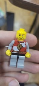 Mint LEGO Minifigure Figure Kingdoms Castle Lion Knight Quarters 7946	cas446