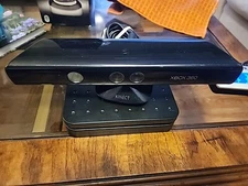 Genuine Microsoft XBOX 360 Kinect Sensor Bar Model 1414 Black with cord gamer