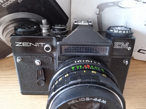 Cámara Zenit URSS KMZ SOVIET URSS "cámara Zenit-em + LENTE E Helios 44M - Imagen 5 de 23