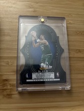 2020 Crown Royale Air to the Throne Purple /25 Deni Avdija Luka Doncic Rookie RC