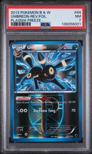 2013 POKEMON B&W PLASMA FREEZE #64 UMBREON-REVERSE FOIL PSA 7