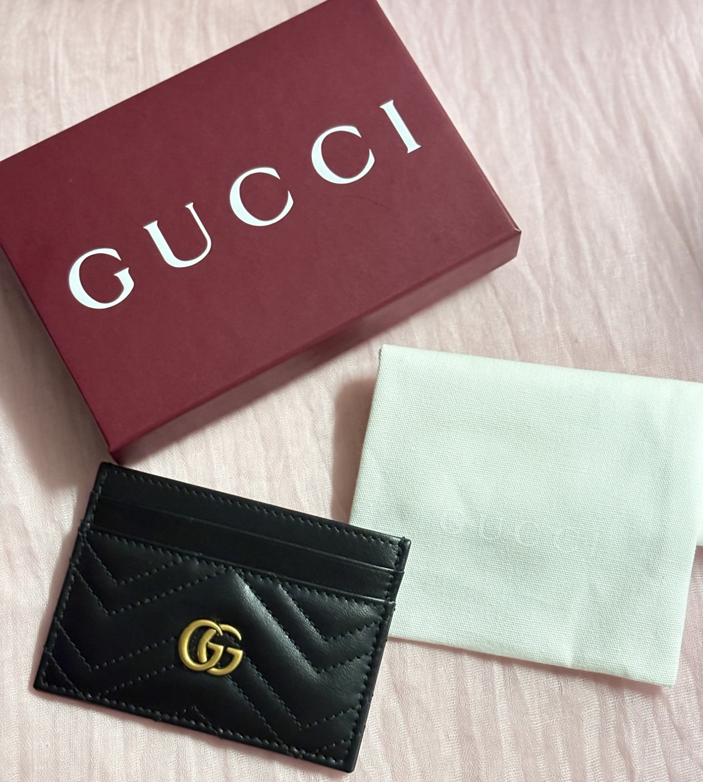 Gucci GG Marmont Chevron Quilted Leather Card Case Wallet In Black and Gold image 2