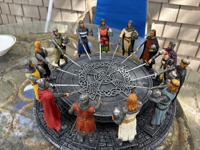 Summit Collection 11  King Arthur 12 Knights of The Round Table Resin Sculpture