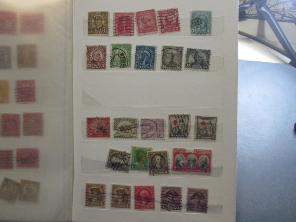 HUGE US STAMPS COLLECTION IN ALBUM. ALL PICTURED, CLASSICS, HIGH CV - Image 4 of 4