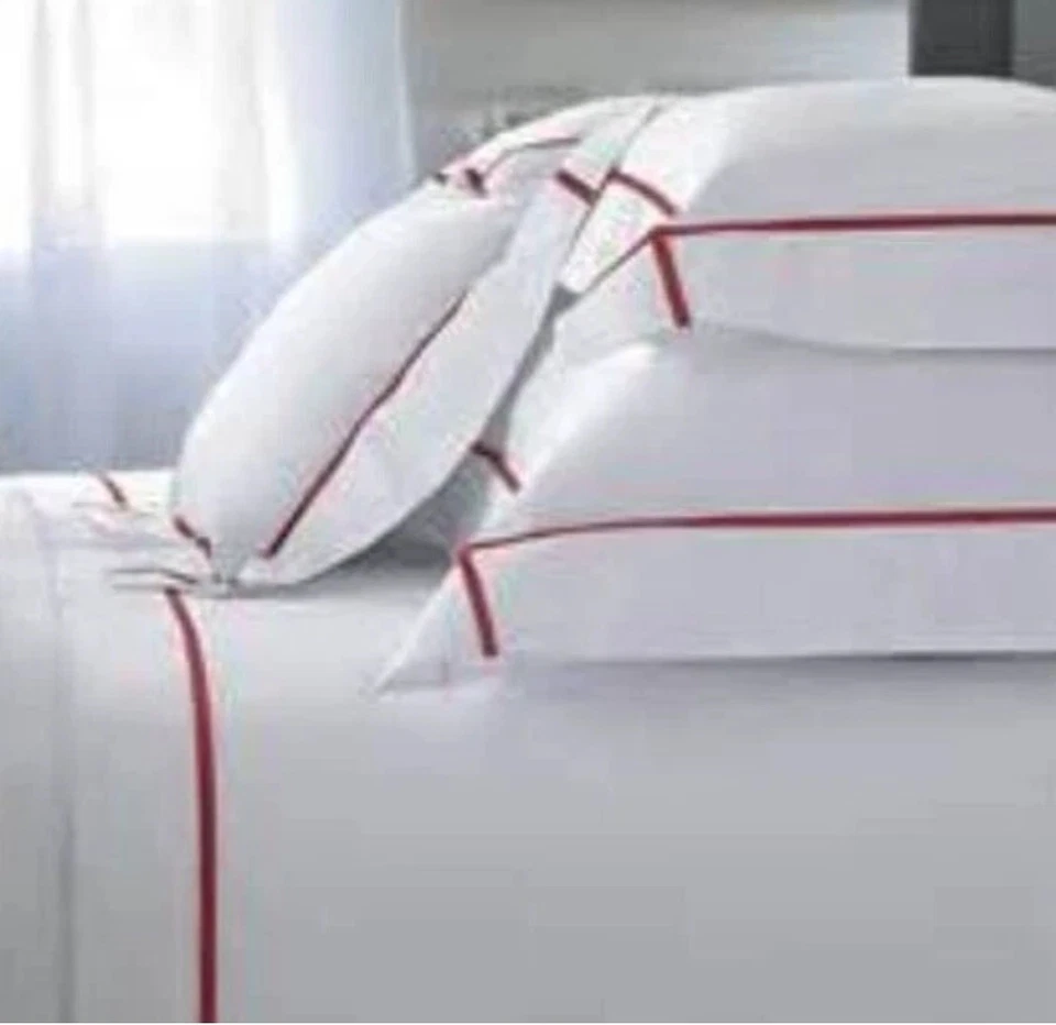 Yves Delorme Athena Opera Duvet Cover Set W Standard Sham Cotton Percale 94”X87” - Image 2 of 4