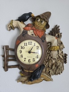 Rare Vintage MCM Scarecrow Clock 1976 Burwood Plastics New Haven Wall Clock
