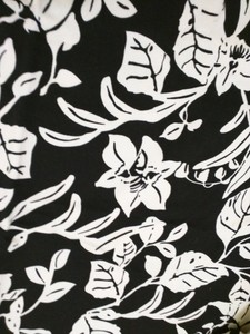 Black White Leaf Flower Floral Print Cotton Blend Stretch Fabric 54 X 48 Ebay Black White Leaf Flower Floral Print Cotton Blend Stretch Fabric 54 X 48 Ebay