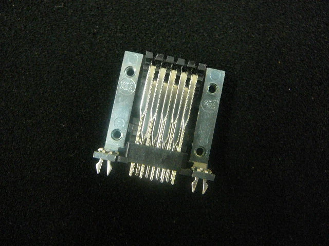 FOXCONN DM10153-70 D-Sub Connector STACKED 9-Contact Male-Male **NEW**  - Image 2 of 3