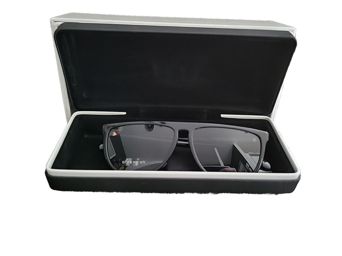 Givenchy GV 7145/S 807/IR Sunglasses Givenchy GV 7145/S 807IR 57 14 145 Black Frame Gray Lens  main image 3