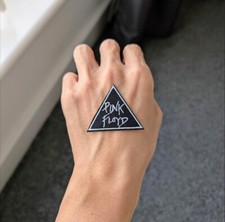 Pink Floyd MUSIC BAND ROCK AND ROLL IRON/SEW ON EMBROIDERD BADGE/PATCH