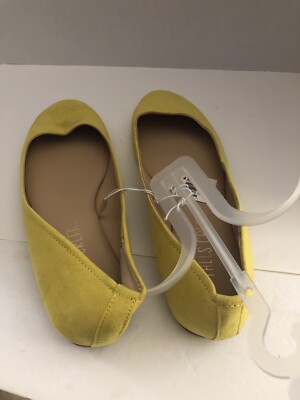 NEW Falls Creek Stella Flat Women's New With Box SHIPS N 24HRS