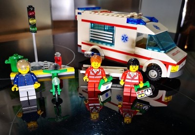 Lego City 4431 Der Krankenwagen 