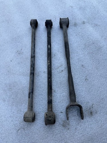 1992 TOYOTA CELICA RIGHT PASSENGER SIDE REAR LOWER CONTROL ARMS 2WD 3 PIECES
