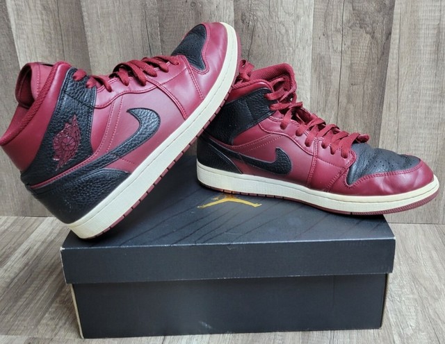 jordan 1 mid reverse banned