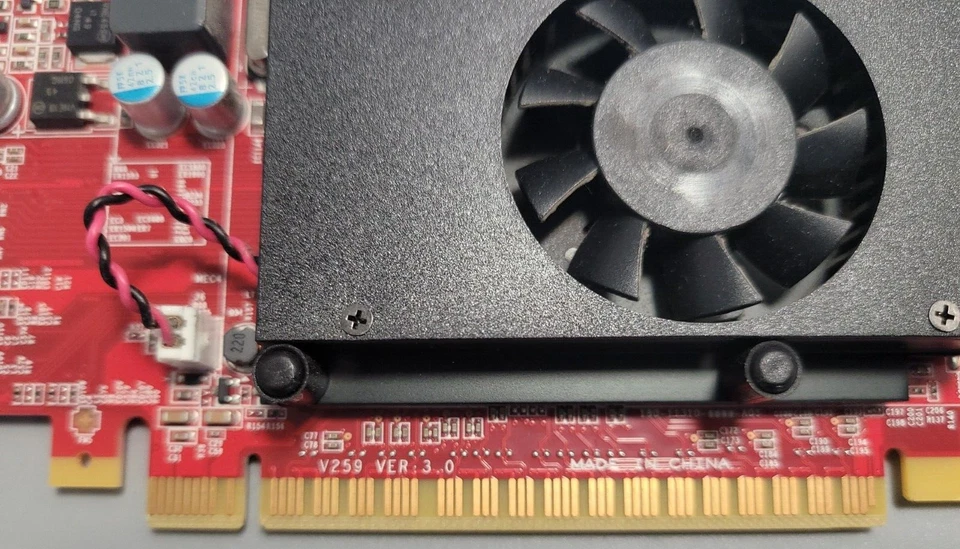 FRU03T7122 nVidia GT620 1GB / PCIe 2.0 x 16 DisplayPort VGA LP Card - Image 4 of 4