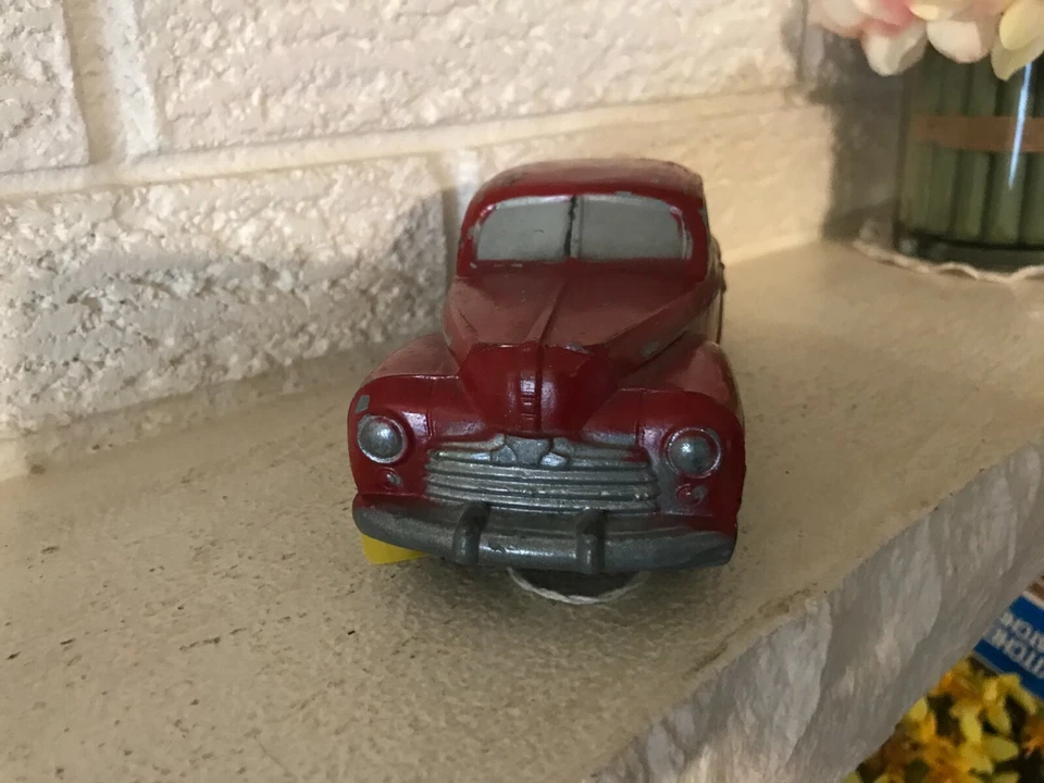 Scarce Rare 1948 Ford Fire Marshall Slushcast Promotional Toy Car Automobile - Image 4 of 4