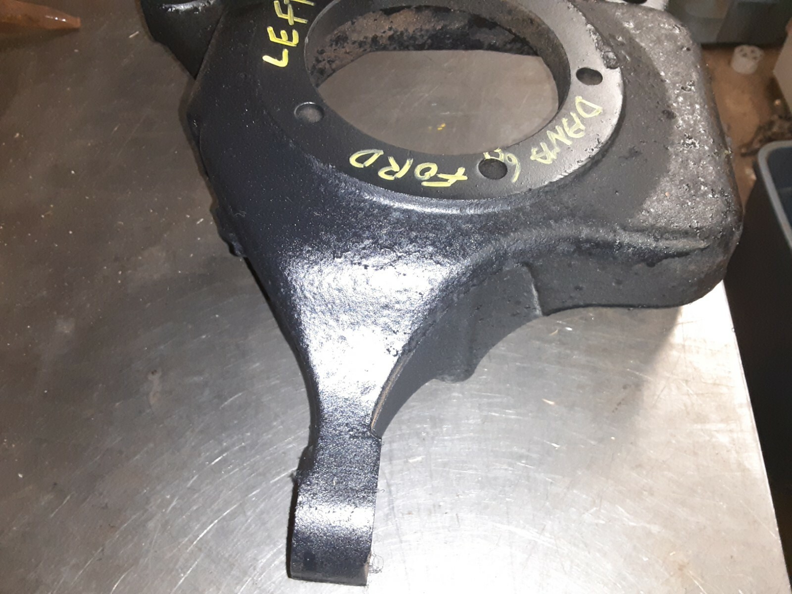 Ford Dana 60 Steering Knuckle LEFT side 19951997 eBay