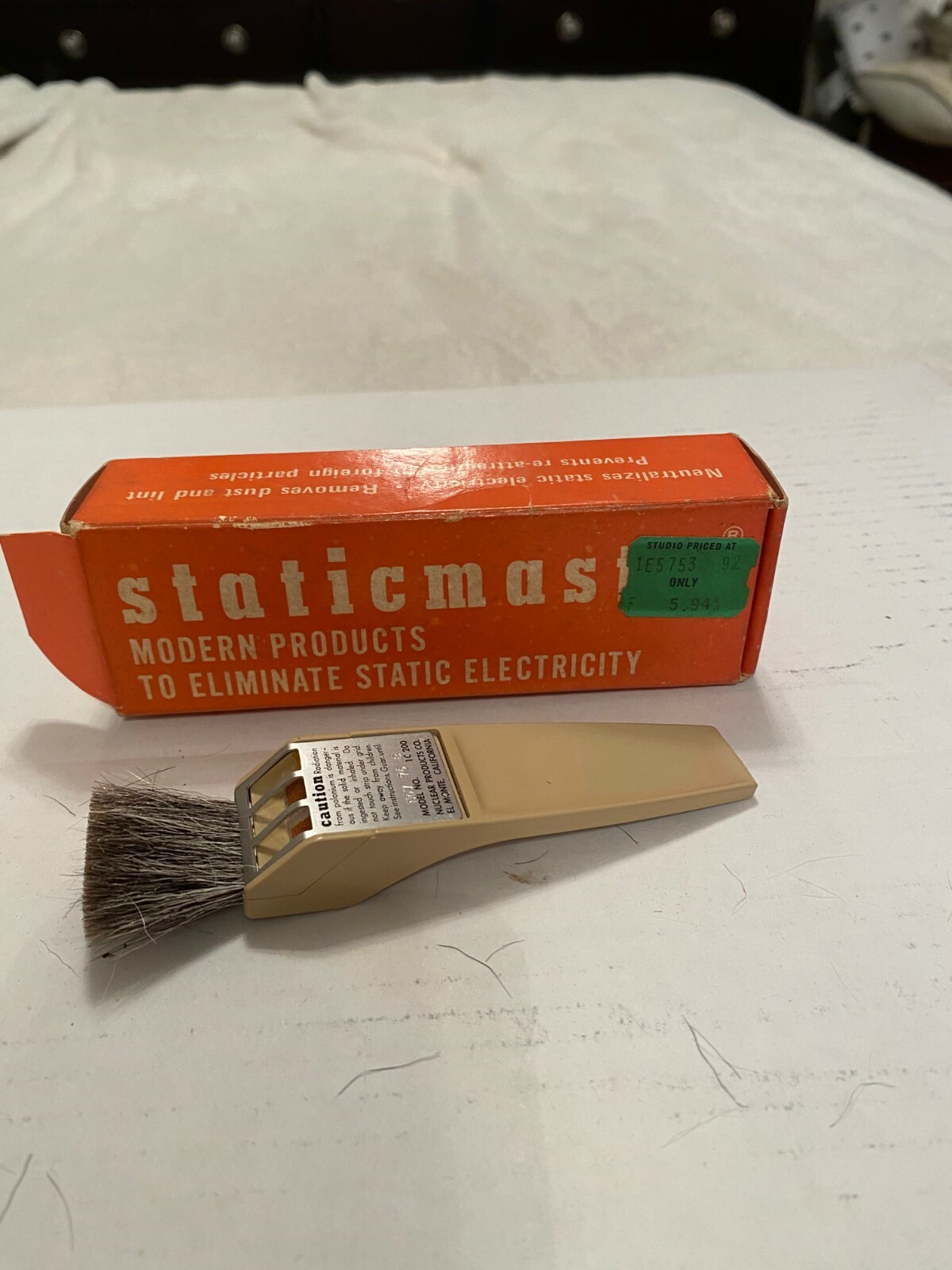 Staticmaster Model 1C200 Nuclear Products Record & Lens Cleaner Anti