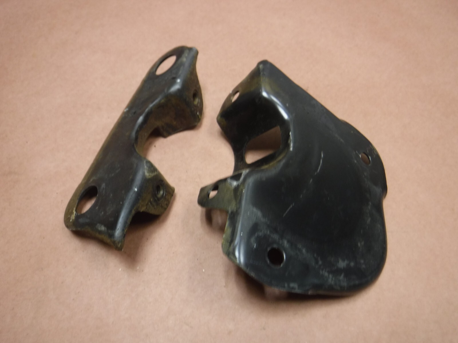 Jeep Wrangler YJ 8795 Steering Column to Firewall Mounting Bracket Cj5