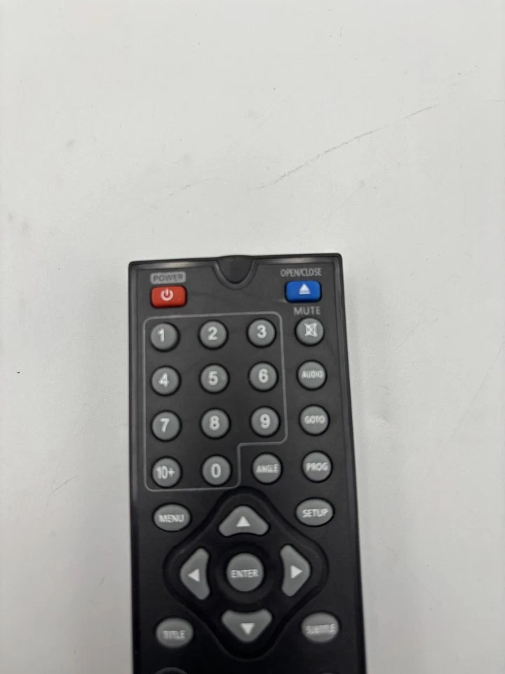 Reproductor de DVD GPX de escaneo progresivo (solo remoto) Foto 2 de 4