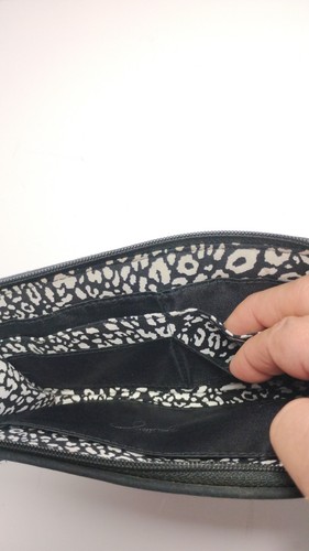 Vera Bradley Wallet was a Crossbody-Missing Strap ~ Camofloral Retired Pattern - Picture 5 of 7