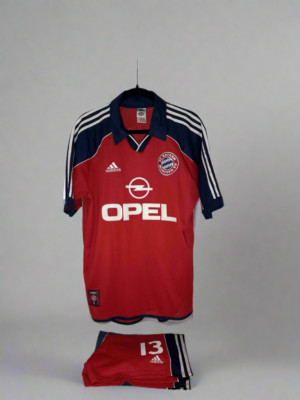 Bayern Munich Sergio #13 - adidas - 1999/2001 - HOME Kit and