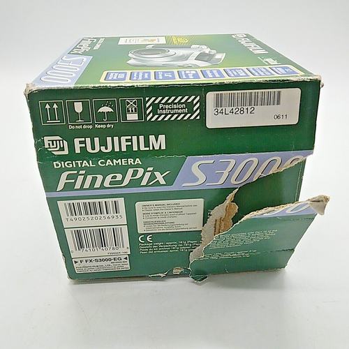Fujifilm FinePix S3000 Digital Camera 6X Zoom 3.2MP Boxed w/Case/Manual, Working - Picture 3 of 24