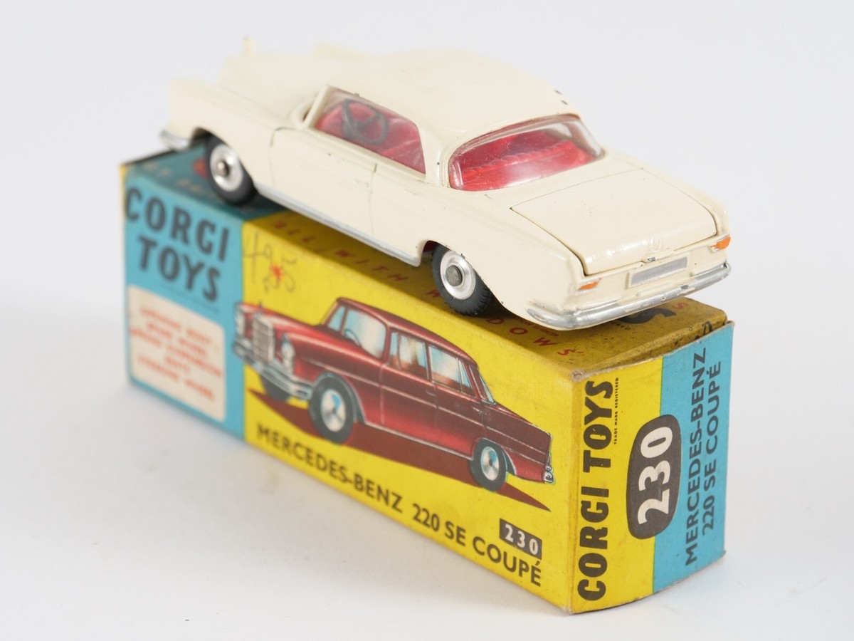 Jouets Corgi N° 230, Mercedes-Benz 220 SE, En