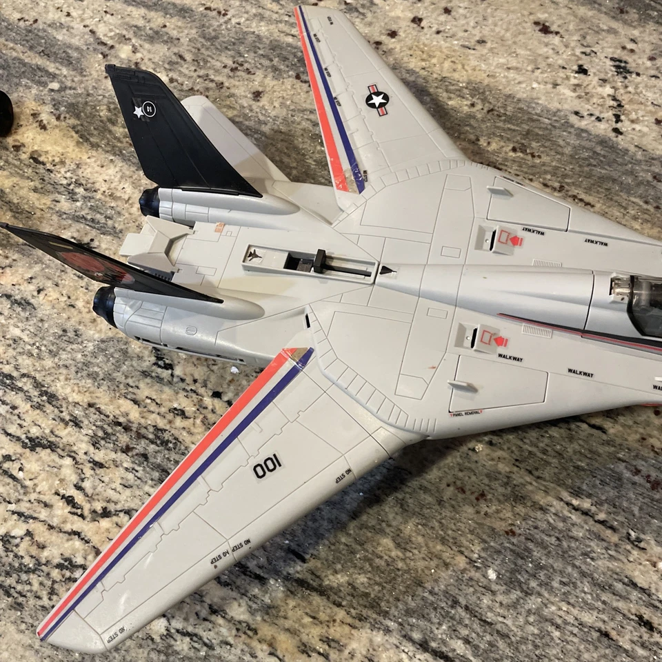 Hasbro G.I. 2011 Avión a reacción Joe Skystriker XP-21F incompleto leer descripción Foto 3 de 4