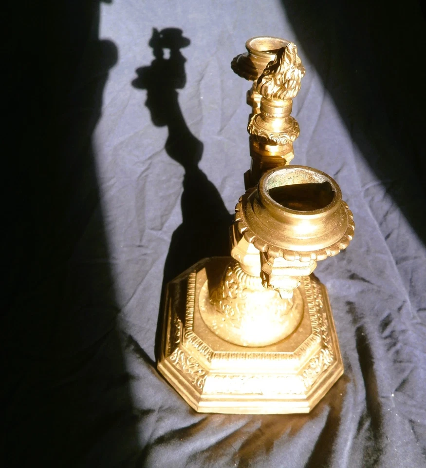 Chandelier 2 feux en bronze doré Style Régence XIX° - Photo 2/4