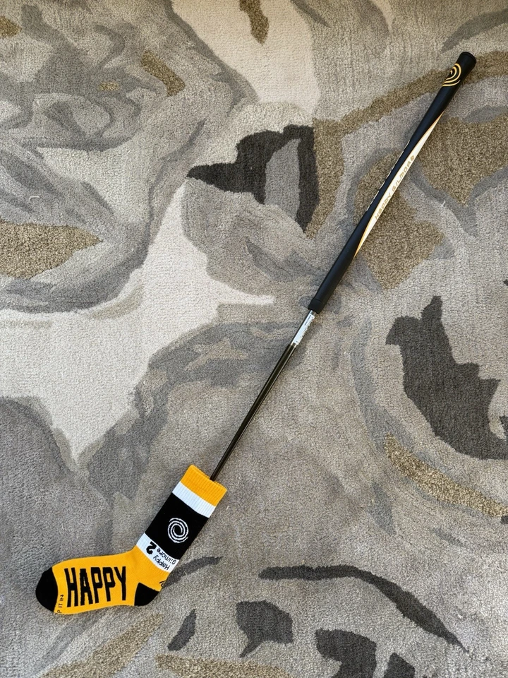 *BRAND NEW* Happy Gilmore 2 Putter Limited Edition Odyssey Hockey Stick - Image 2 of 4