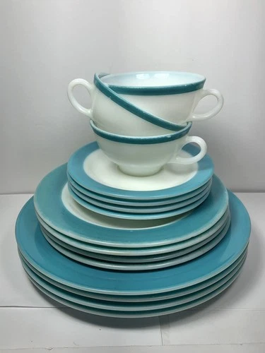 Vtg. 1950’s Pyrex Milk Glass 4 Piece Dinner Set With Aqua Band -Missing 1 Cup