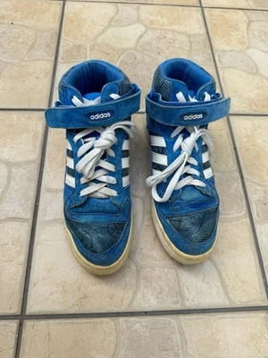 Chaussures de Basket Adidas - Photo 1/4