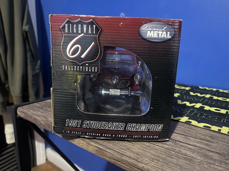 Highway 61 1951 Studebaker Champion 1:18 Diecast Studebaker Maroon New in Box - Image 3 of 4