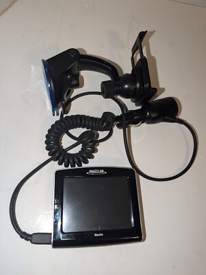 Magellan Maestro 3225 GPS Portable Navigation System US Canada With Car Mount