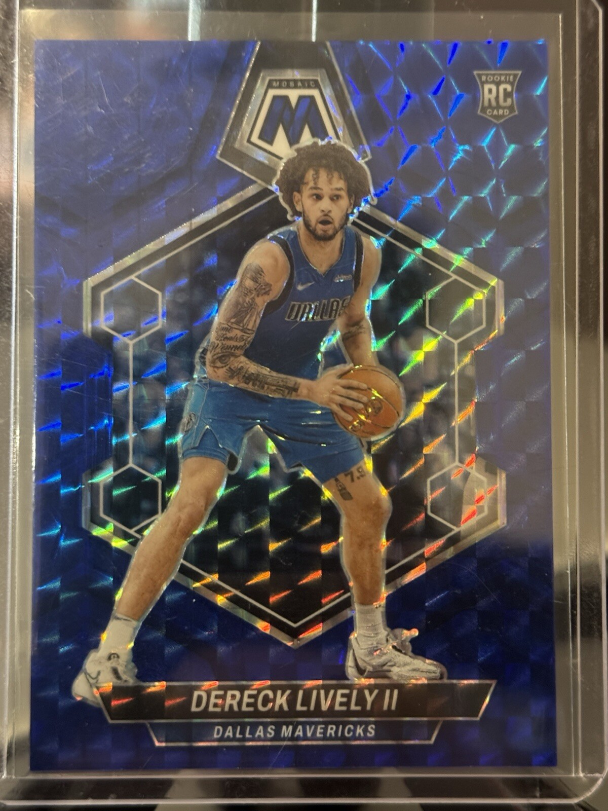2023-24 Mosaic Blue Prizm #248 Dereck Lively /199 (RC) Rookie