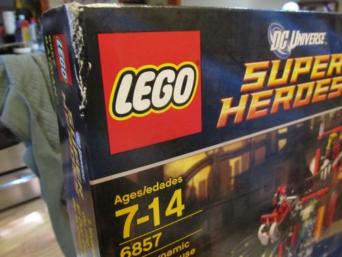 LEGO DC Comics Super Heroes: The Dynamic Duo Funhouse Escape (6857) New Sealed - Picture 2 of 6