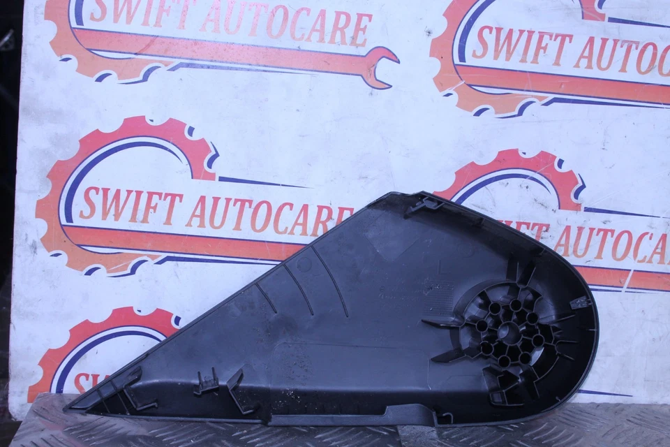 FUNDA ASIENTO MERCEDES BENZ C220 W205 EMBELLECEDOR LADO PASAJERO A2059191922 2014 - 2021 Foto 3 de 4