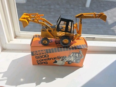 VINTAGE Case 580D Backhoe -CONSTRUCTION KING  1/35 SCALE Conrad Made In Germany 