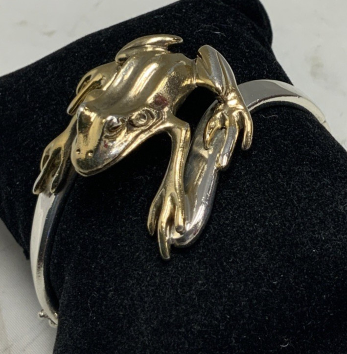 Sergio Bustamante Signed Frog Bangle Bracelet .92… - image 1