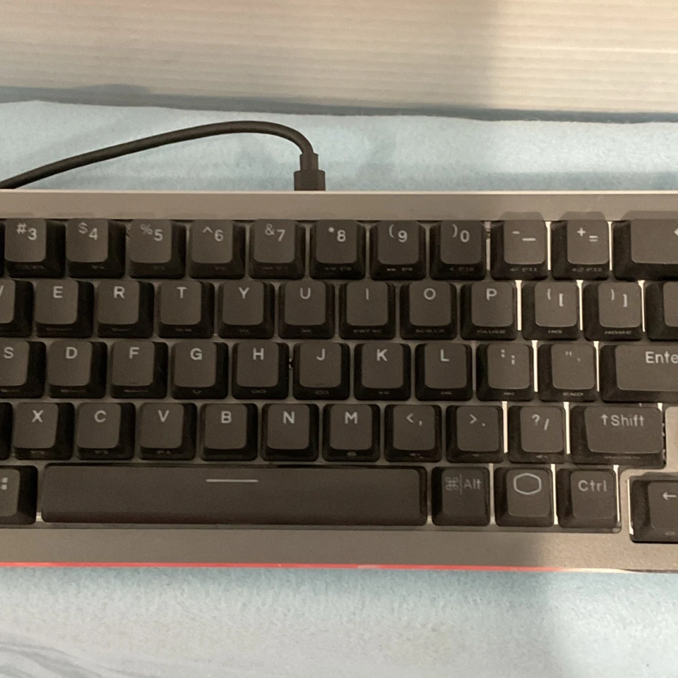 Cooler Master CK720 65% RGB Hot-Swappable Mechanical Space Grey Gaming Keyboard - Image 4 of 4